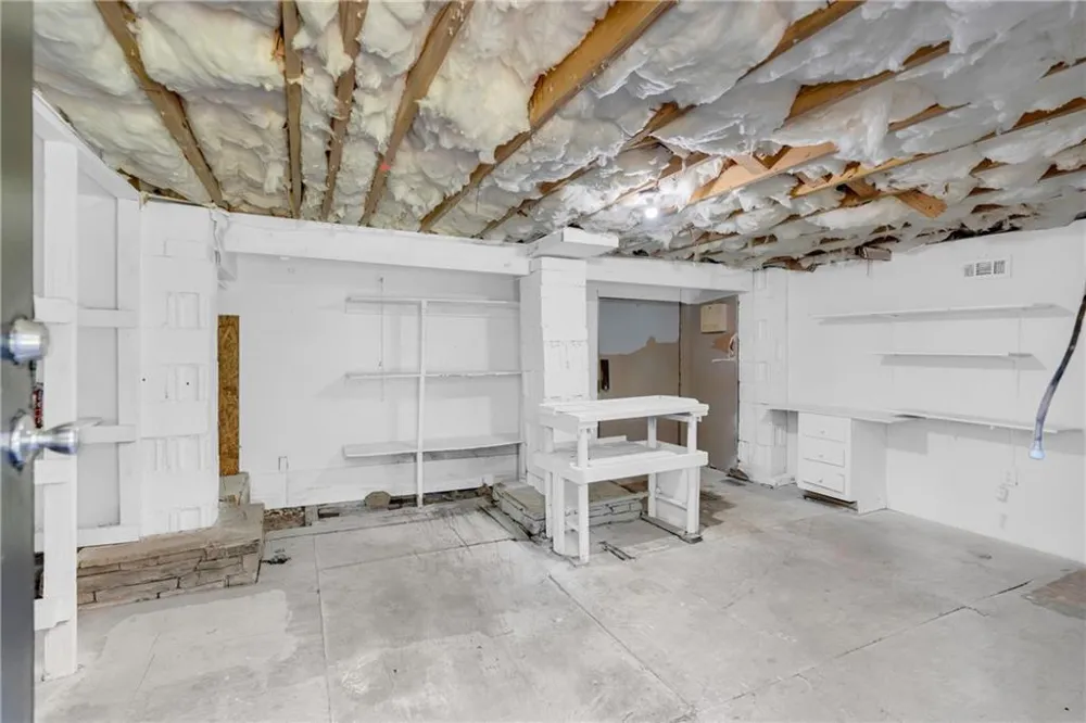 4246 Colony East Drive Stone Mountain, GA 30083