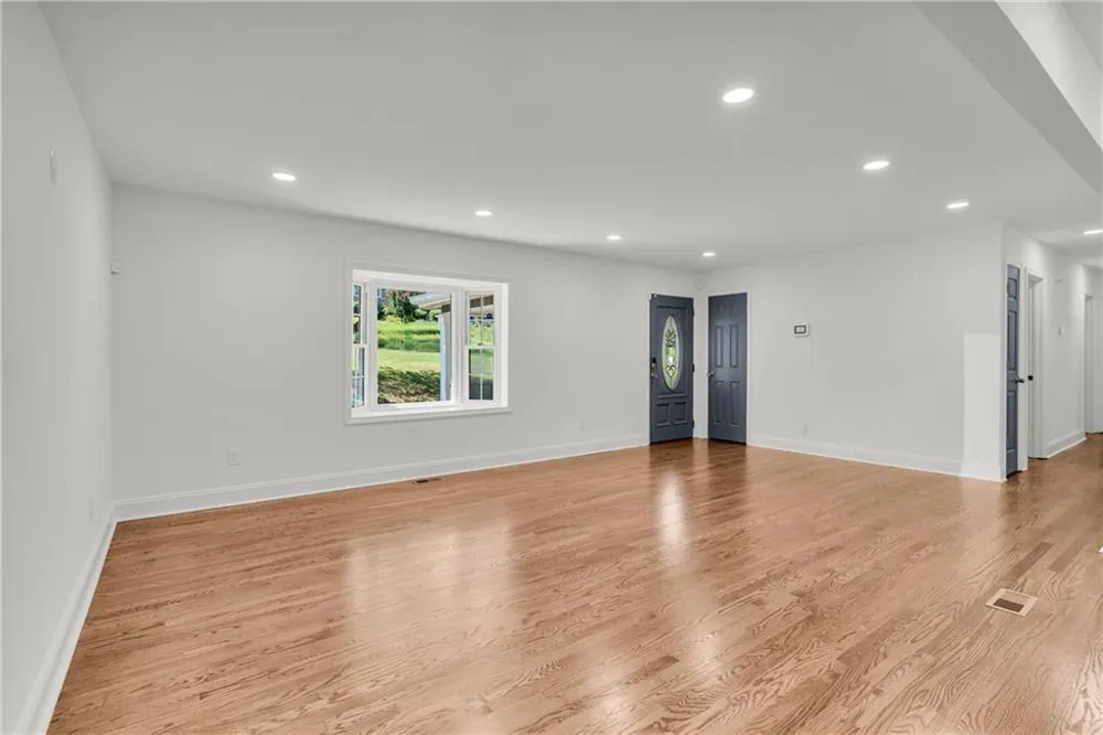4246 Colony East Drive Stone Mountain, GA 30083