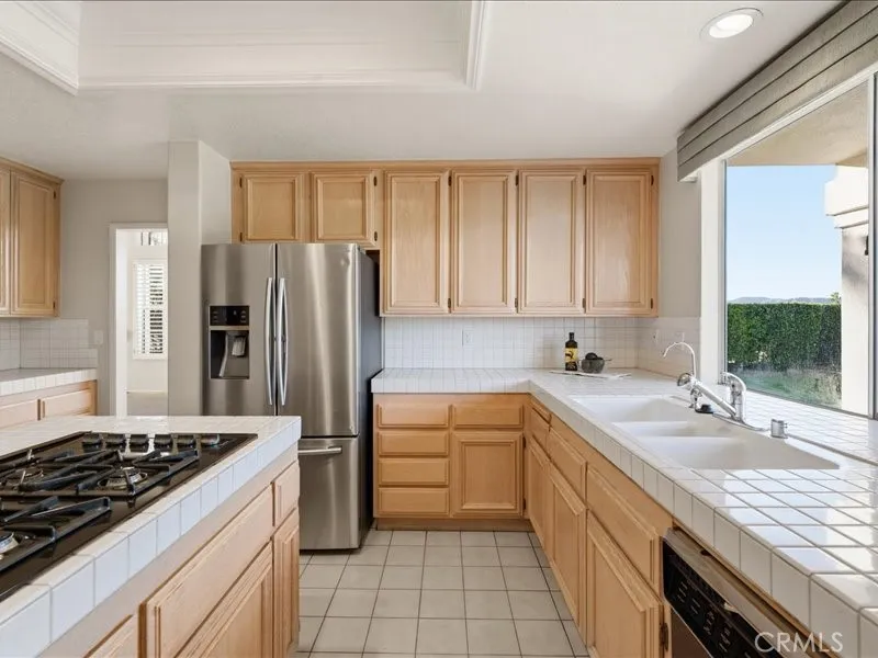8331 E Hillsdale Orange, CA 92869