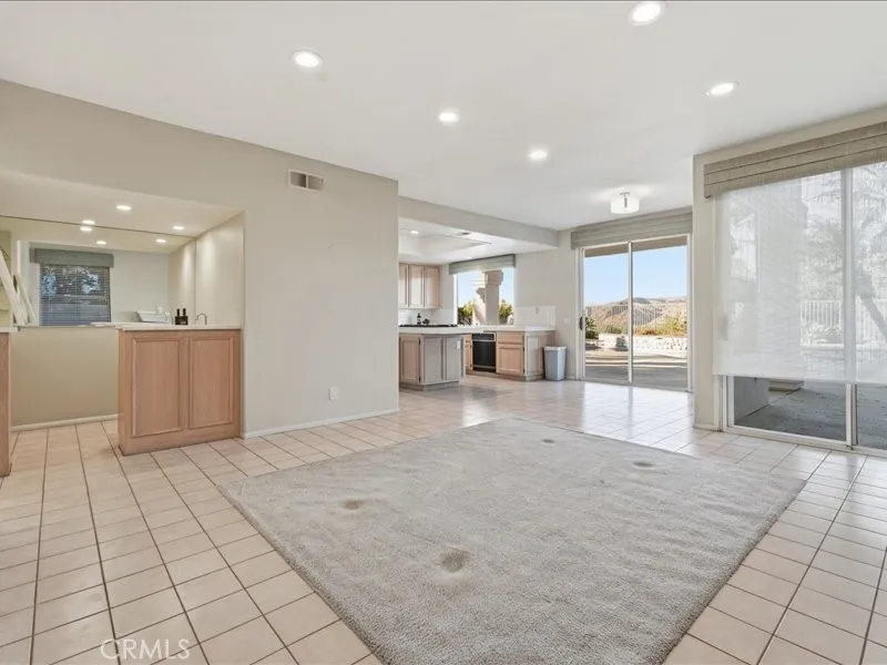 8331 E Hillsdale Orange, CA 92869