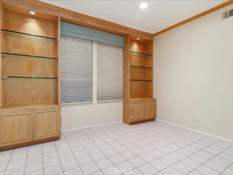 8331 E Hillsdale Orange, CA 92869