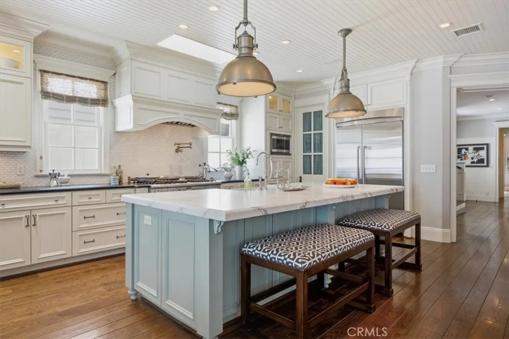 649 31st Manhattan Beach, CA 90266