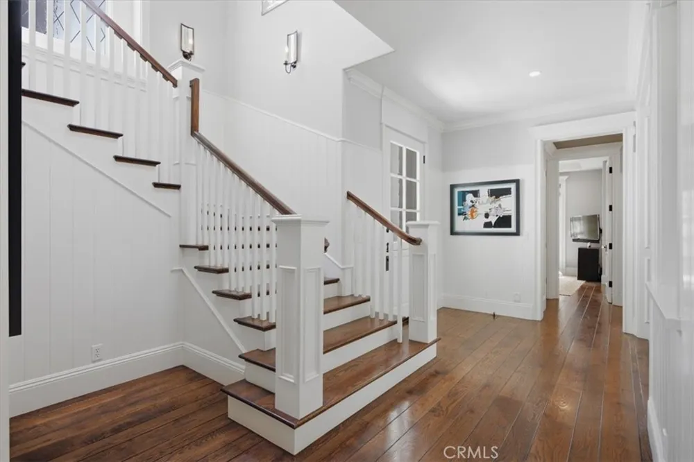 649 31st Manhattan Beach, CA 90266