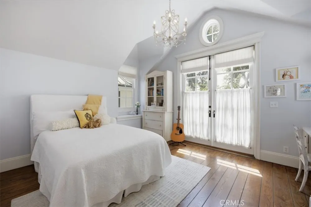 649 31st Manhattan Beach, CA 90266