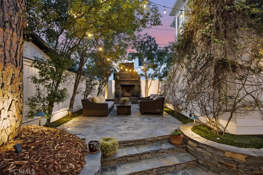 649 31st Manhattan Beach, CA 90266