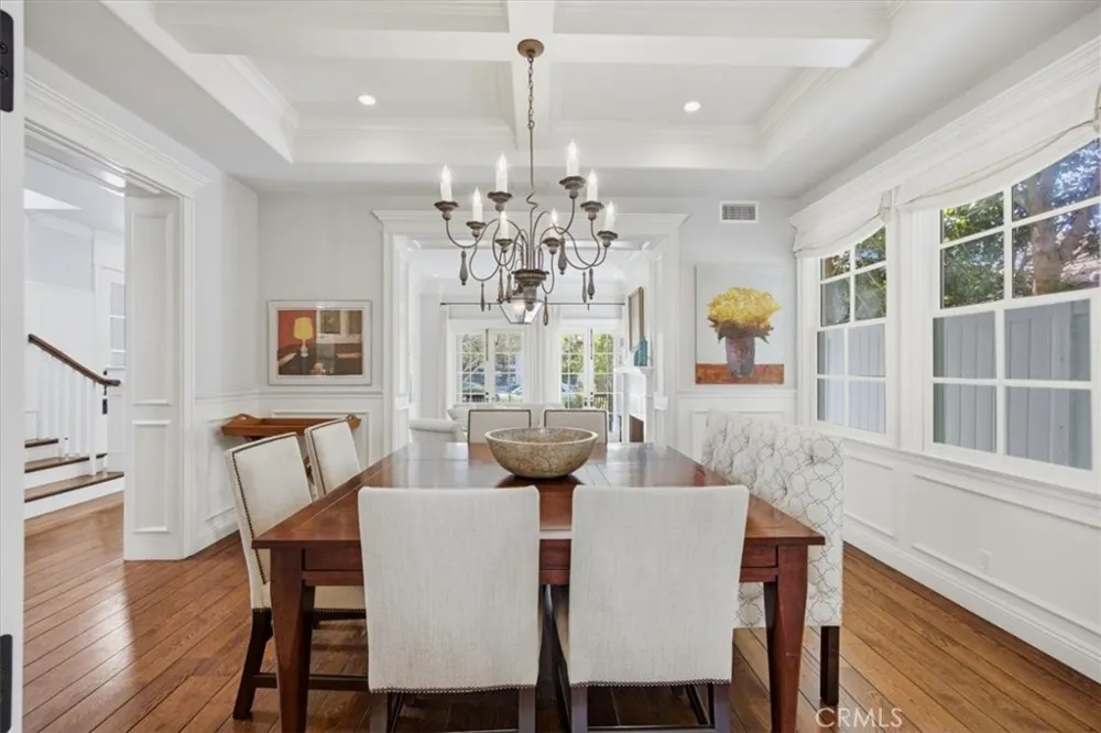649 31st Manhattan Beach, CA 90266