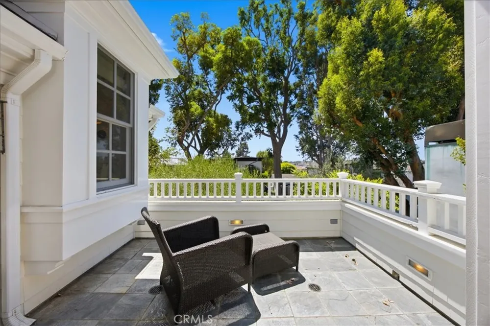 649 31st Manhattan Beach, CA 90266