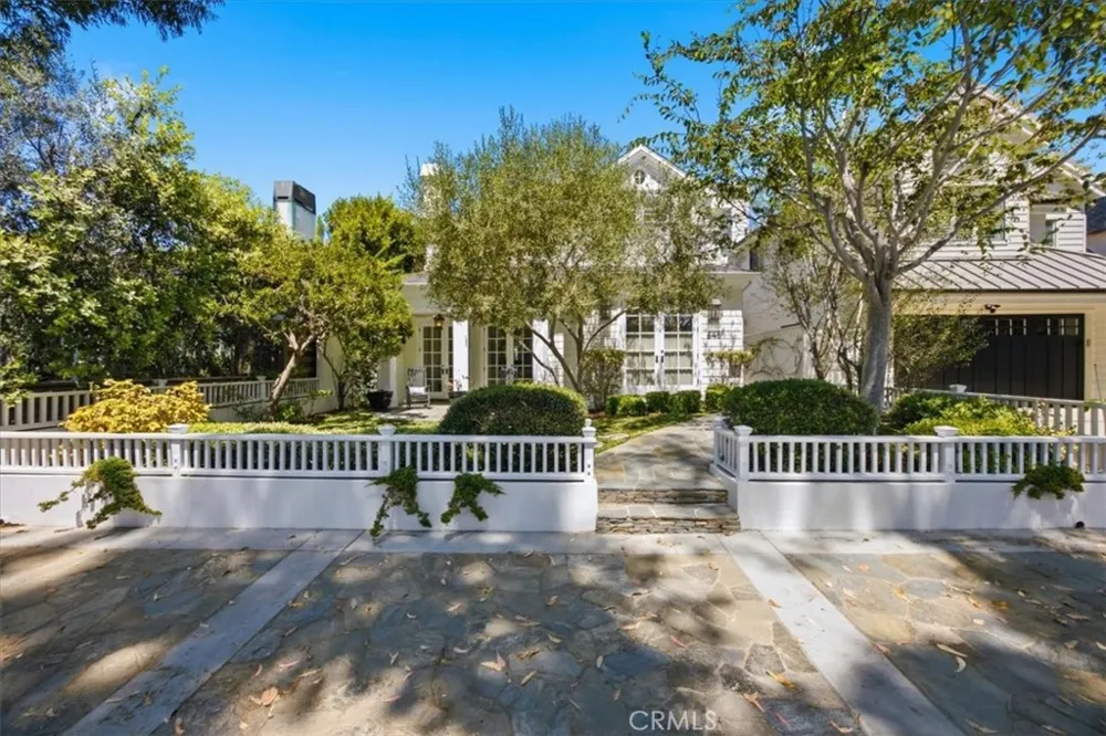 649 31st Manhattan Beach, CA 90266