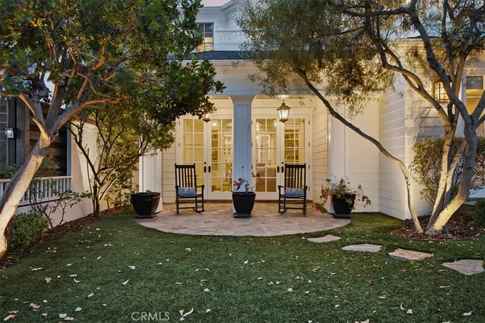 649 31st Manhattan Beach, CA 90266