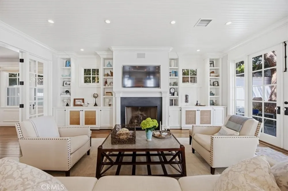 649 31st Manhattan Beach, CA 90266
