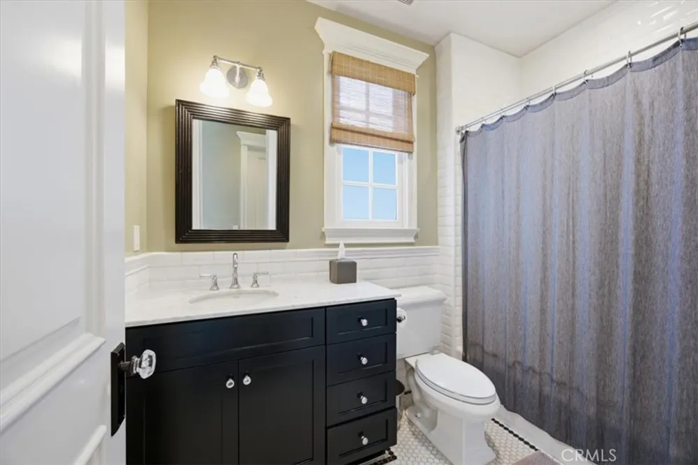 649 31st Manhattan Beach, CA 90266