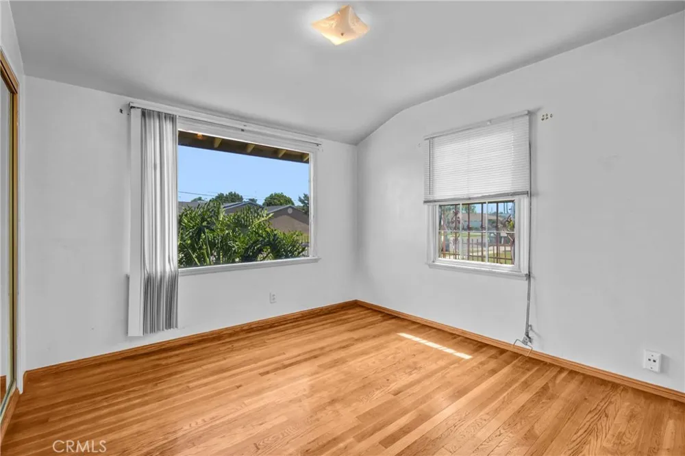 13901 Spinning Gardena, CA 90249