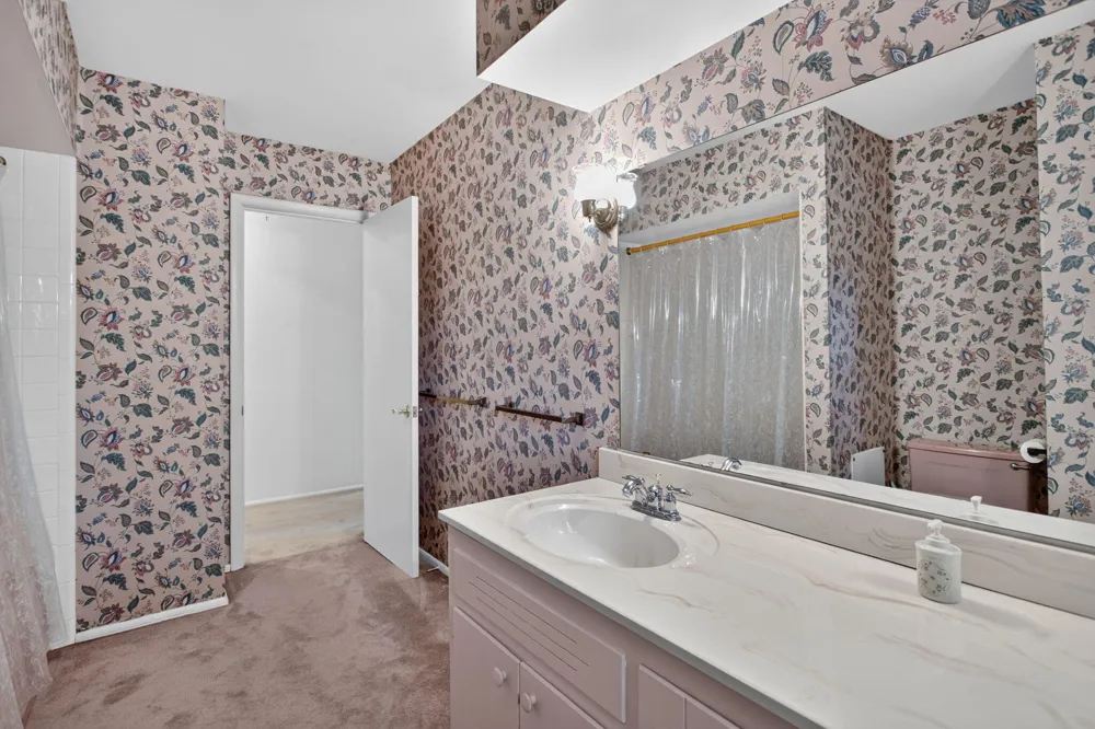 3829 W Walmont Road Jackson, MI 49203