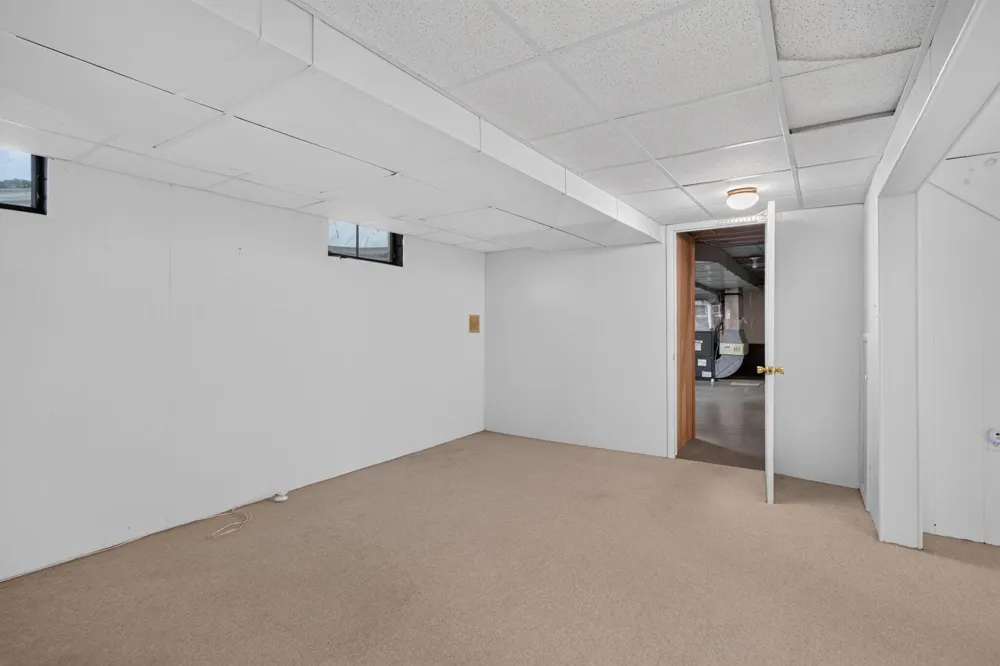 3829 W Walmont Road Jackson, MI 49203