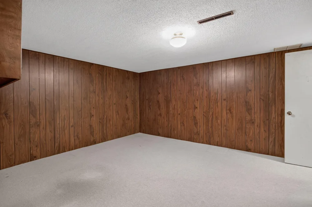 3829 W Walmont Road Jackson, MI 49203