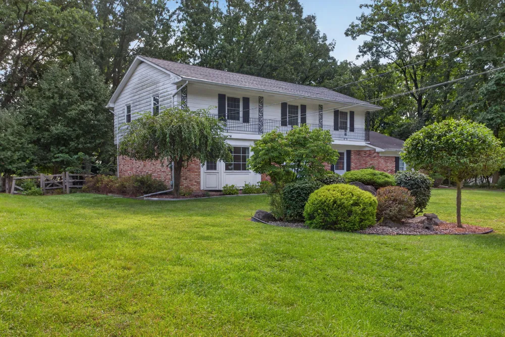 3829 W Walmont Road Jackson, MI 49203