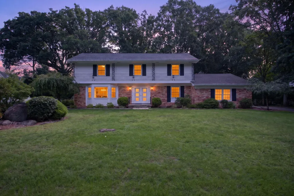 3829 W Walmont Road Jackson, MI 49203