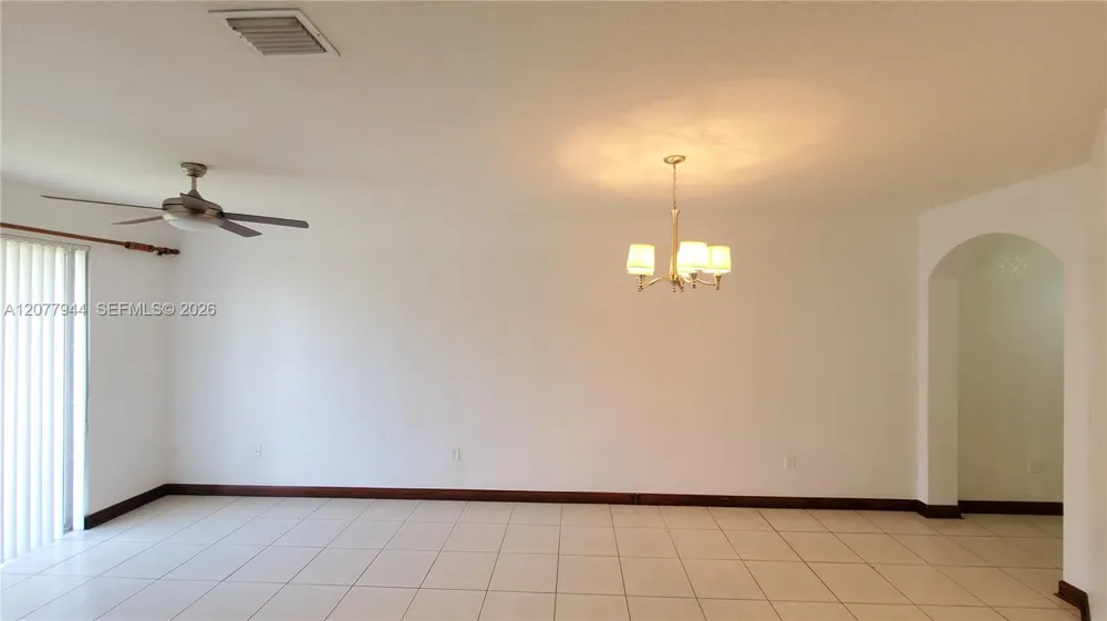 7070 NW 177th St #205-10 Hialeah, FL 33015