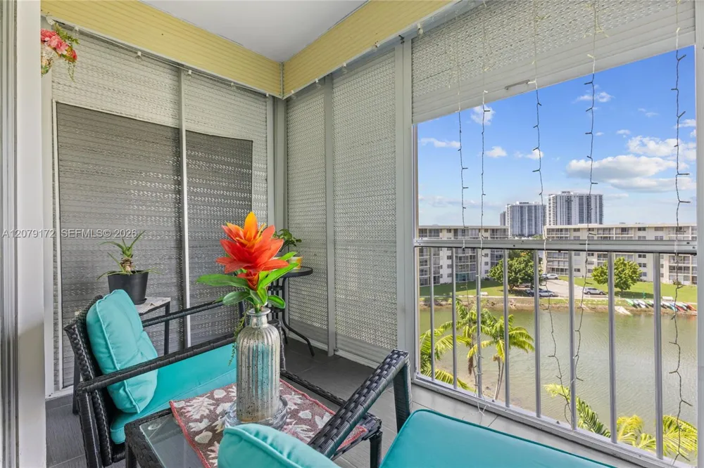 2855 Leonard Dr #H605 Aventura, FL 33160