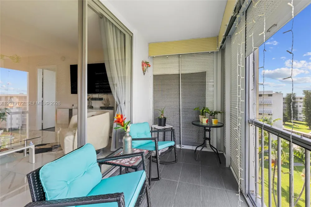 2855 Leonard Dr #H605 Aventura, FL 33160