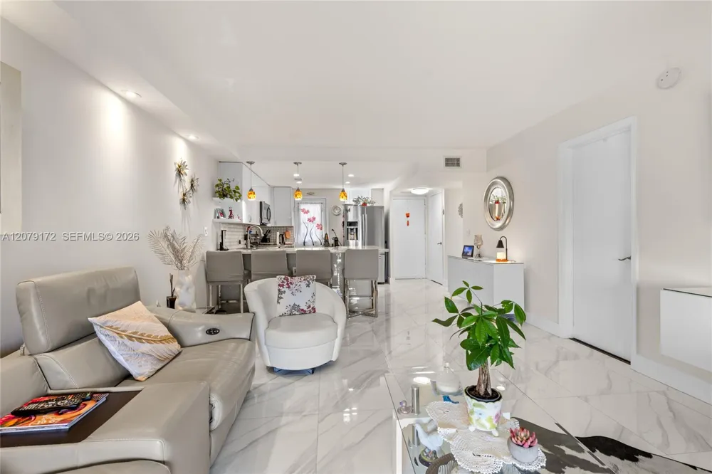 2855 Leonard Dr #H605 Aventura, FL 33160