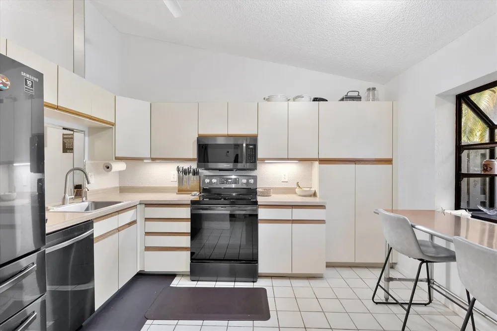3783 NW 35TH STREET #1557 Coconut Creek, FL 33066