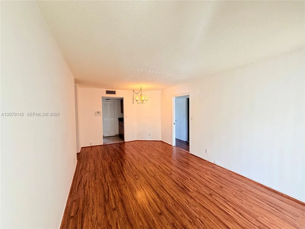 107 Gardens Dr #106 Pompano Beach, FL 33069
