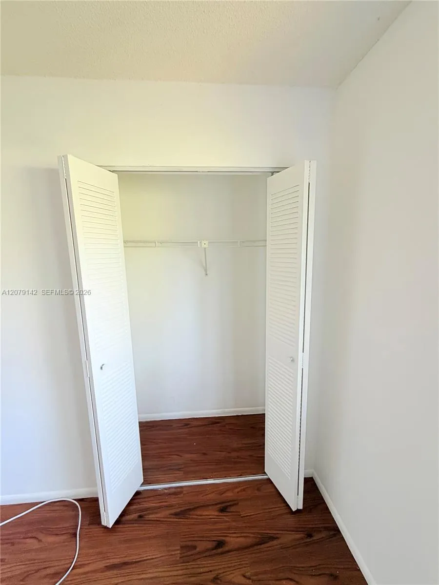 107 Gardens Dr #106 Pompano Beach, FL 33069