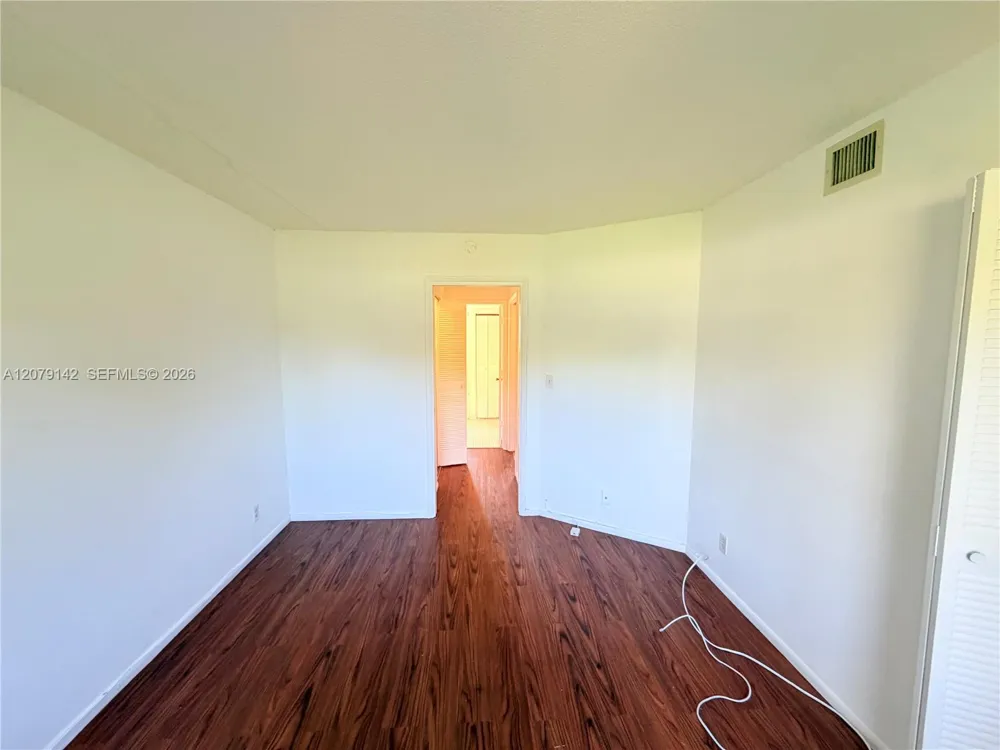 107 Gardens Dr #106 Pompano Beach, FL 33069