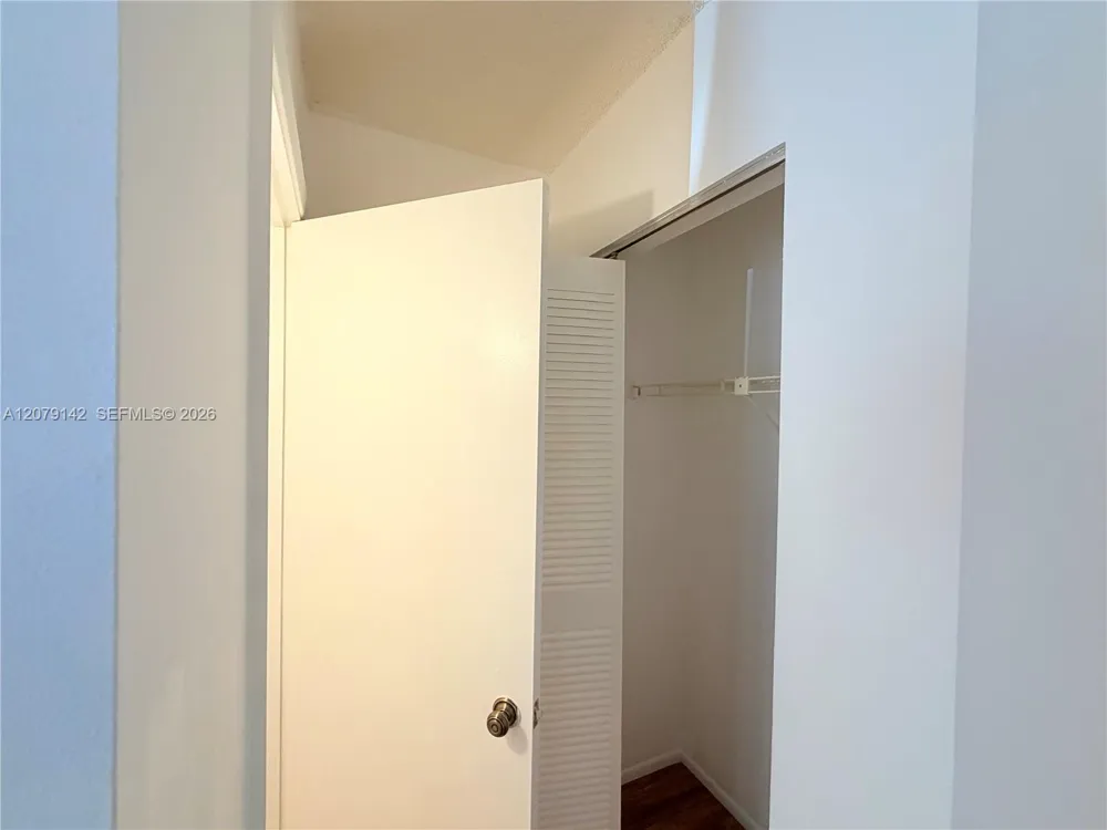 107 Gardens Dr #106 Pompano Beach, FL 33069