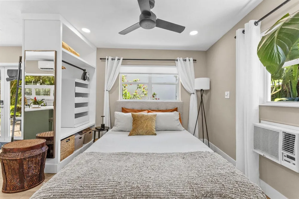 1627 NE 17TH AVENUE Fort Lauderdale, FL 33305