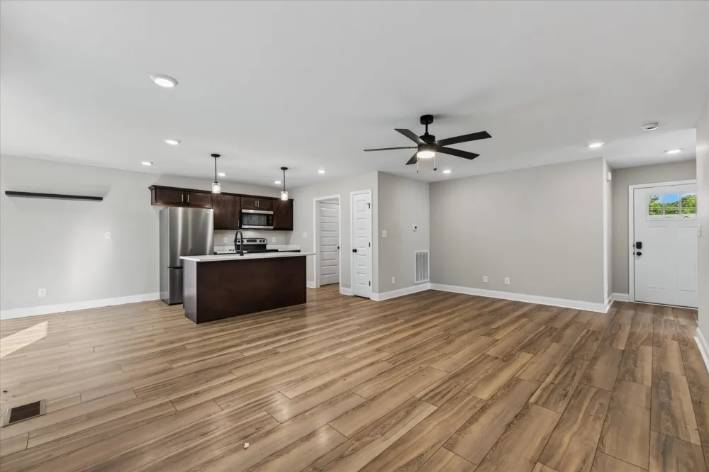 1378 Isaiah Dr Clarksville, TN 37042