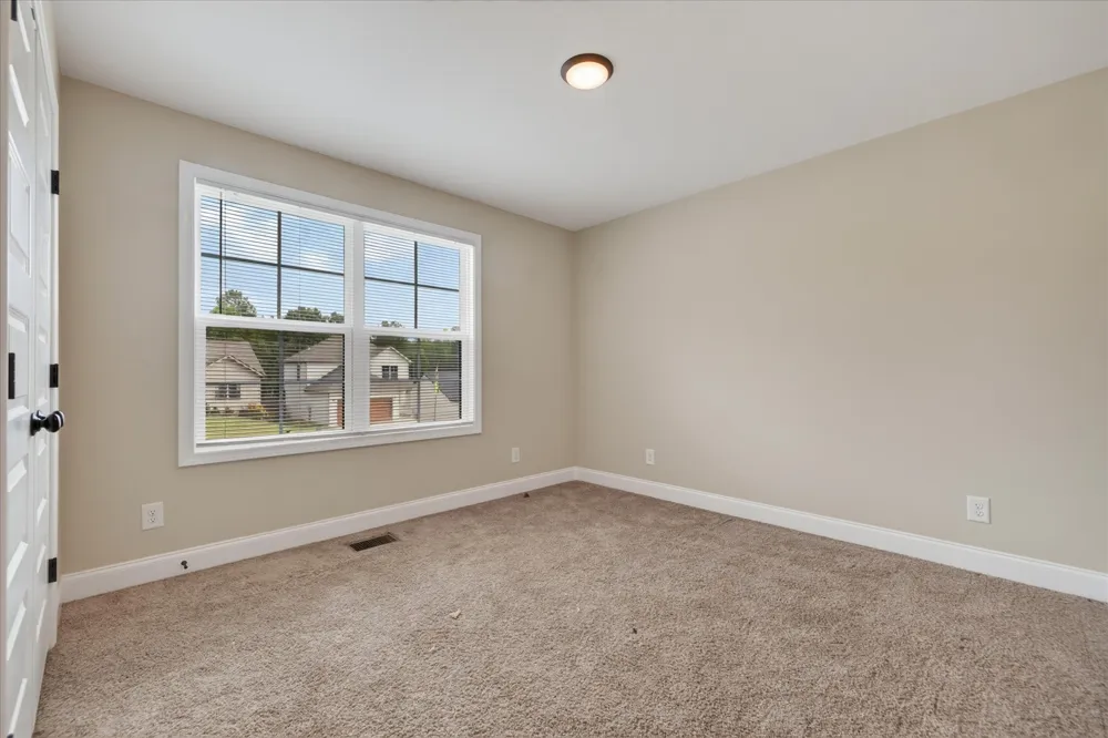 1378 Isaiah Dr Clarksville, TN 37042