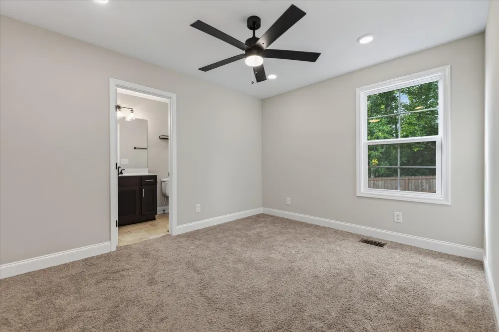 1378 Isaiah Dr Clarksville, TN 37042