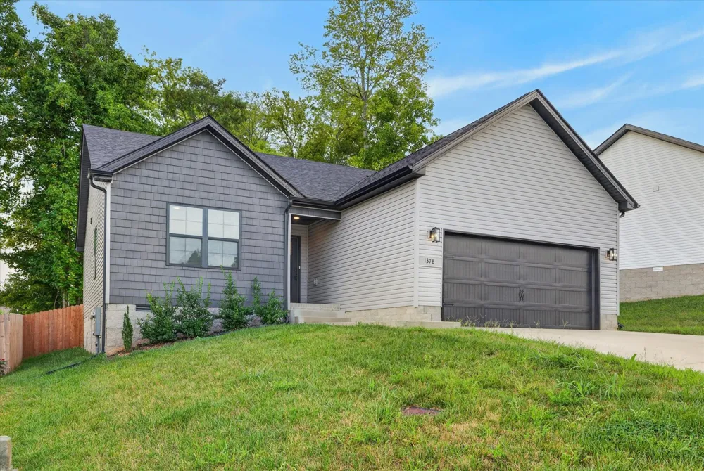 1378 Isaiah Dr Clarksville, TN 37042