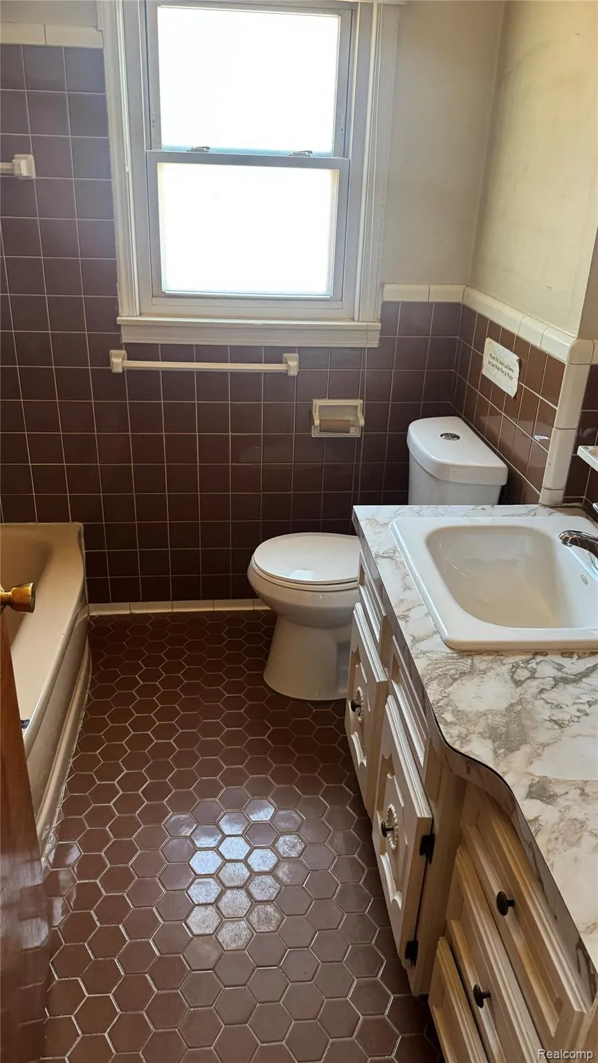 2035 Raymond Avenue Dearborn City, MI 48124
