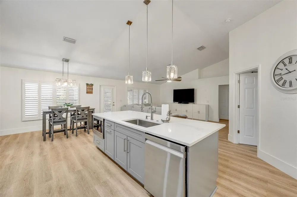 1373 PAYETTE LANE West Melbourne, FL 32904