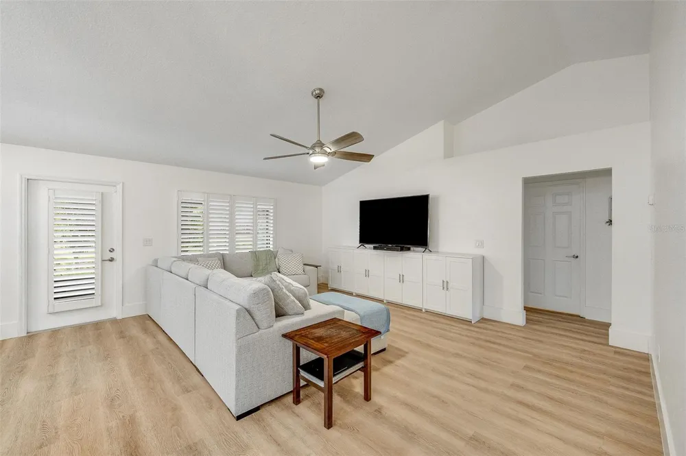1373 PAYETTE LANE West Melbourne, FL 32904