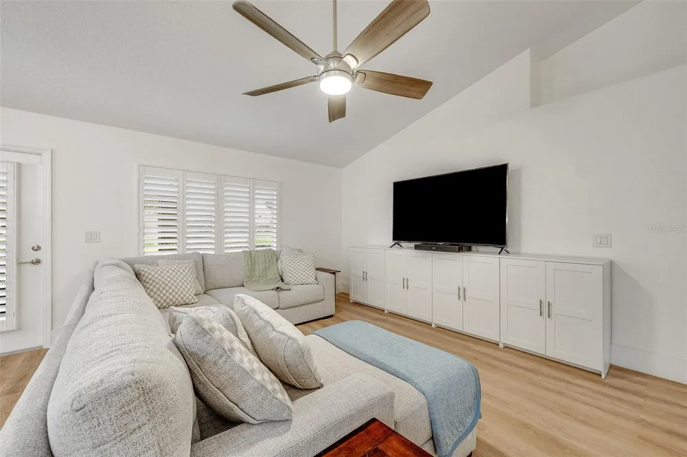 1373 PAYETTE LANE West Melbourne, FL 32904
