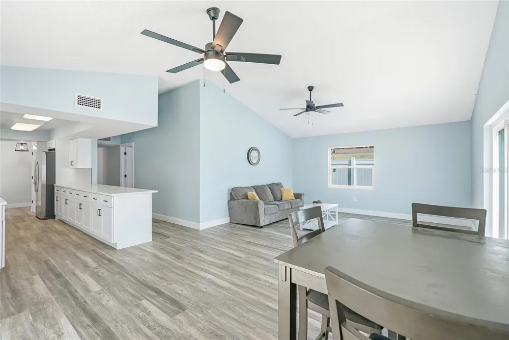1811 49TH STREET St Petersburg, FL 33710