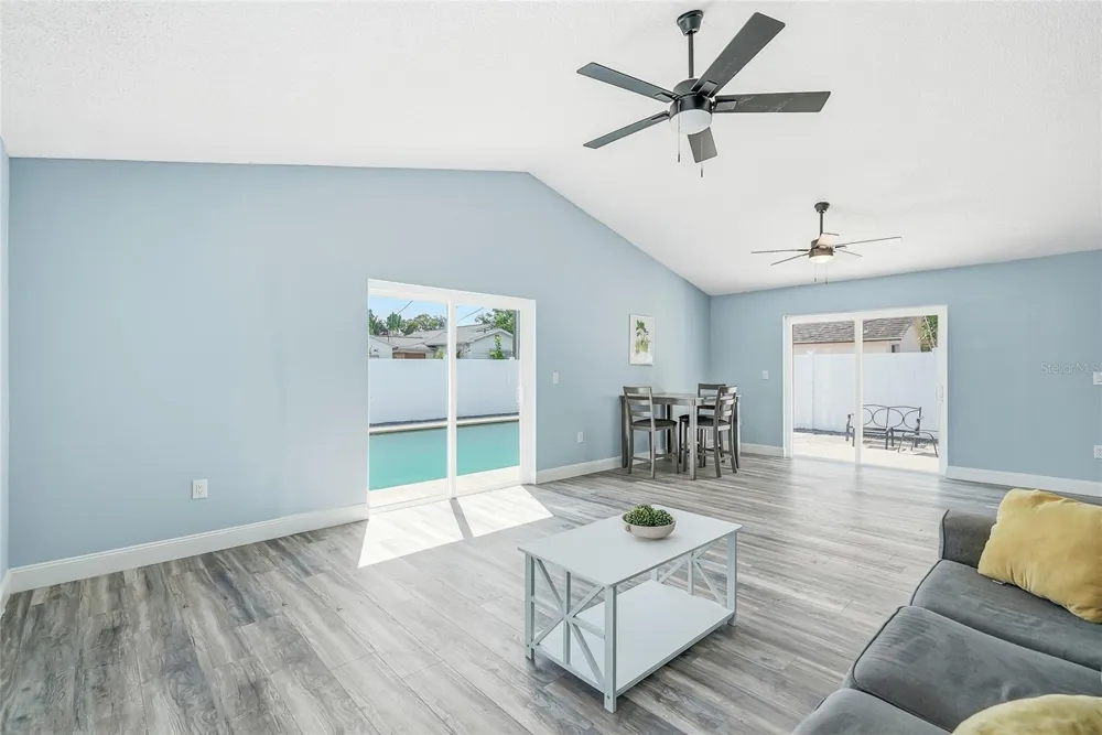1811 49TH STREET St Petersburg, FL 33710