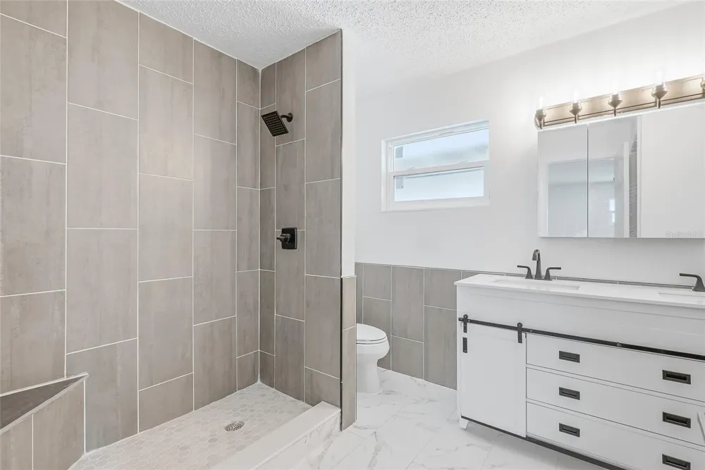 1811 49TH STREET St Petersburg, FL 33710