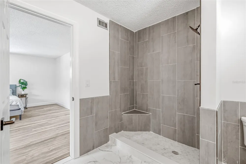 1811 49TH STREET St Petersburg, FL 33710