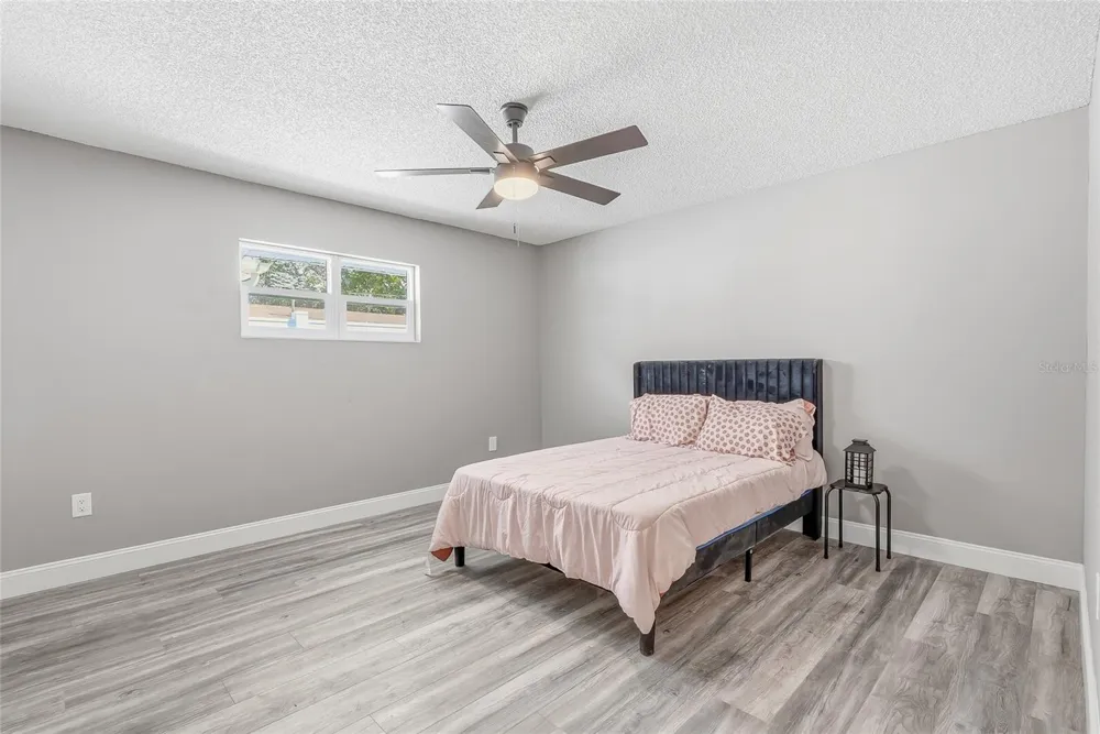 1811 49TH STREET St Petersburg, FL 33710