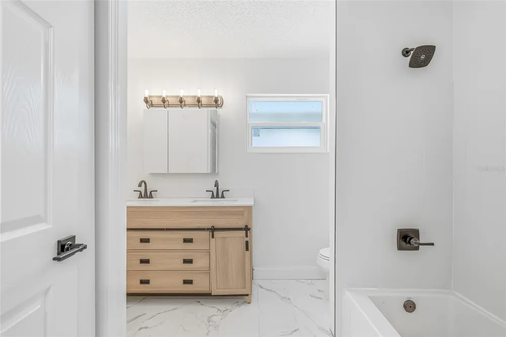 1811 49TH STREET St Petersburg, FL 33710