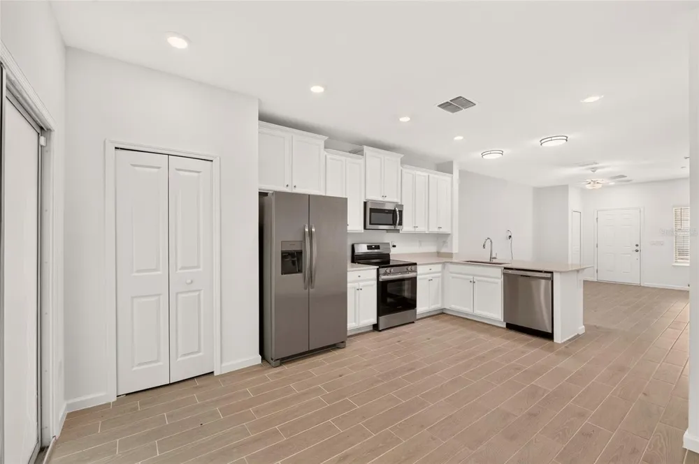 3409 SW 34TH AVENUE CIRCLE #9 ocala, FL 34474