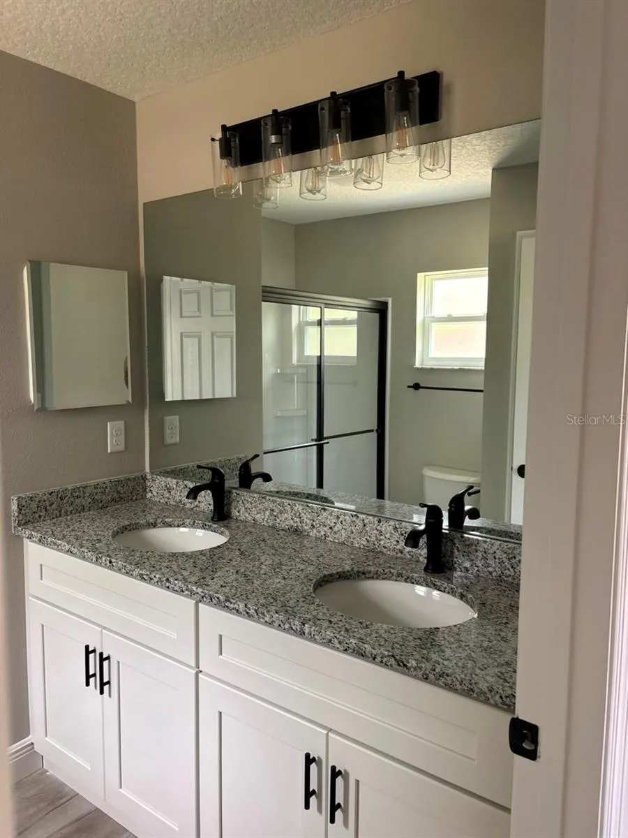 1997 W RILEY DRIVE Dunnellon, FL 34434