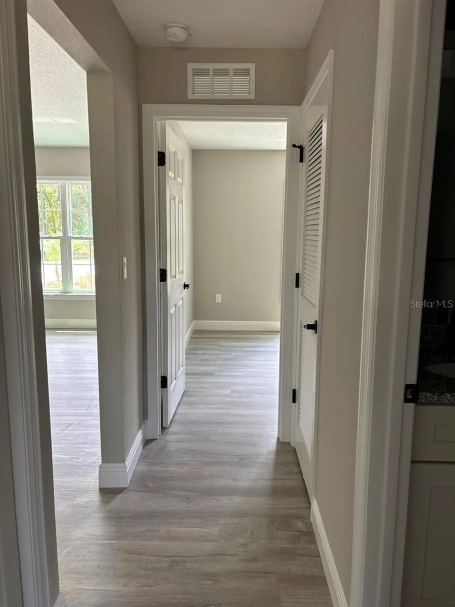 1997 W RILEY DRIVE Dunnellon, FL 34434