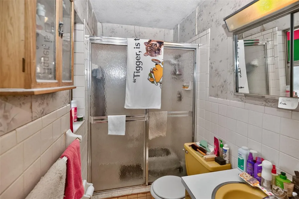 7318 KINGSBURY CIRCLE Tampa, FL 33610