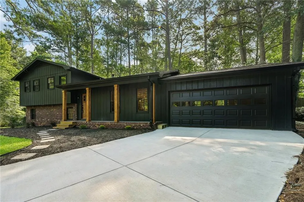512 Wood Forest Court Marietta, GA 30066